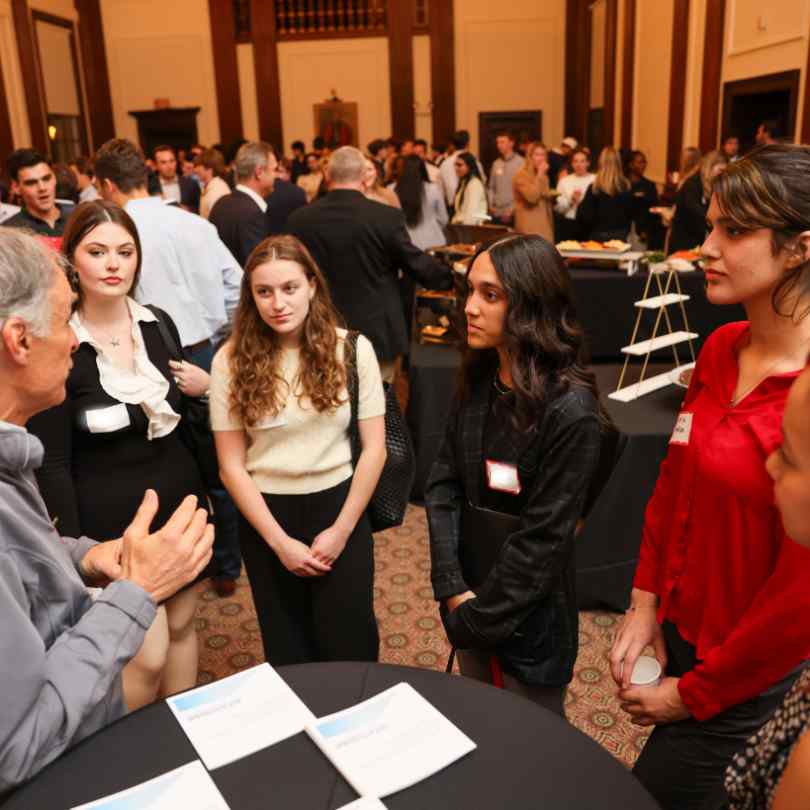 careerFair10.jpg